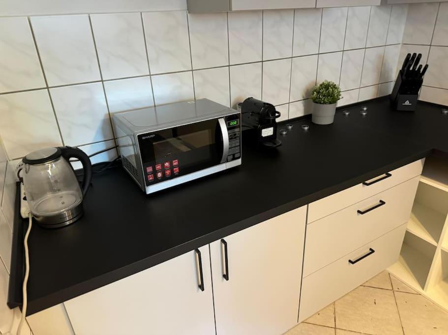 Townhouse Fuer 10 Personen Mit Garten Esslingen am Neckar Buitenkant foto